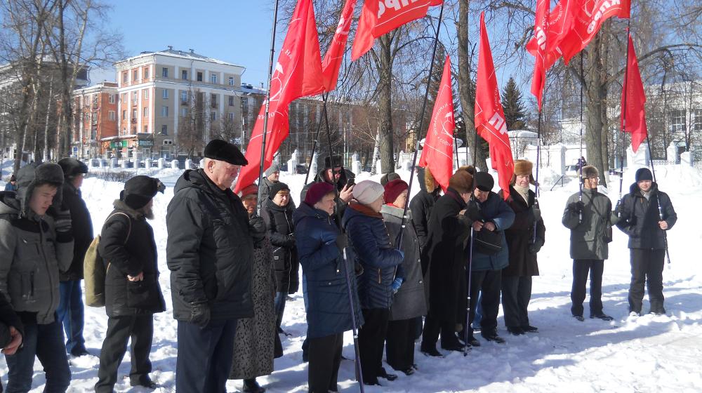 «России, как воздух, нужна новая политика и смена правящего режима». Кировчане митинговали за честные выборы и достойную жизнь
