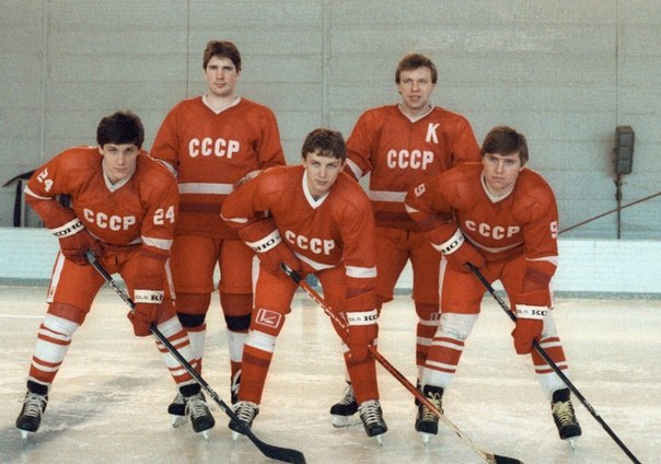 Сергей Гаврилов: "Наши хоккеисты продемонстрировали всю силу великих традиций советского хоккея"