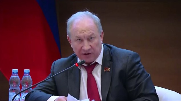 Валерий Рашкин: Целые микрорайоны стоят незаселенными, но очередникам квартиры не выделяются