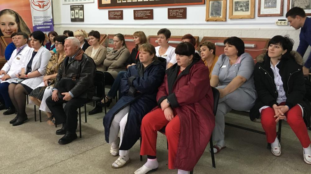 Краснодарский край. Коммунист-депутат Госдумы Николай Осадчий побывал в Приморско-Ахтарске