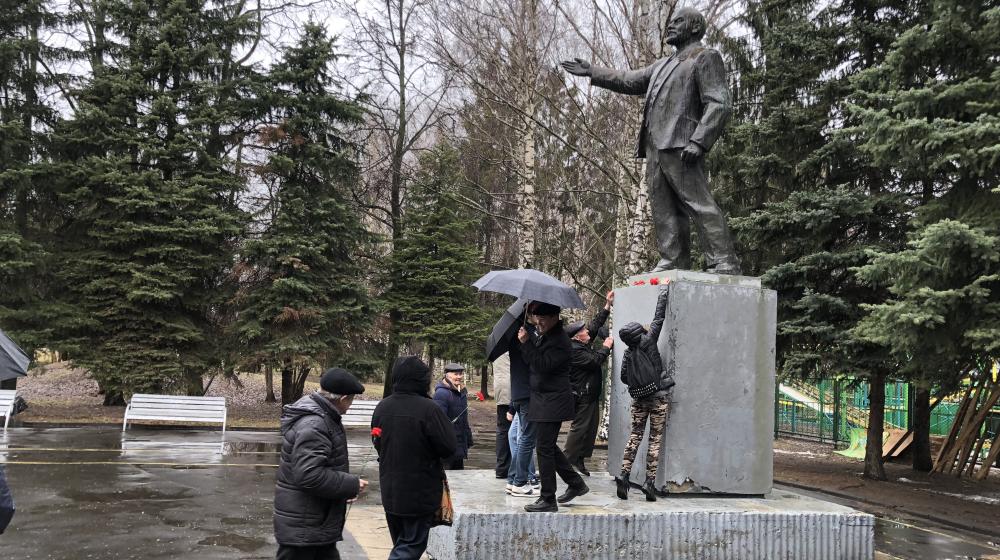 В Марий Эл почтили память вождя мирового пролетариата
