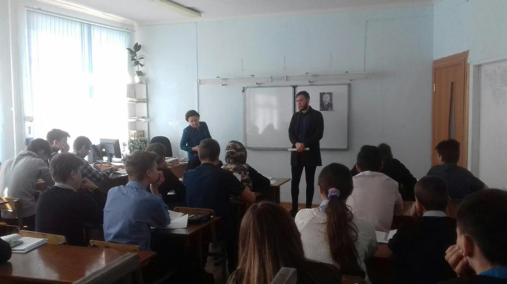 В Белгороде прошли открытые уроки, посвящённые комсомольцу, первому человеку в космосе – Юрию Гагарину