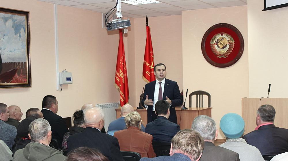 На Сталинградской земле Юрий Афонин встретился с партийным активом