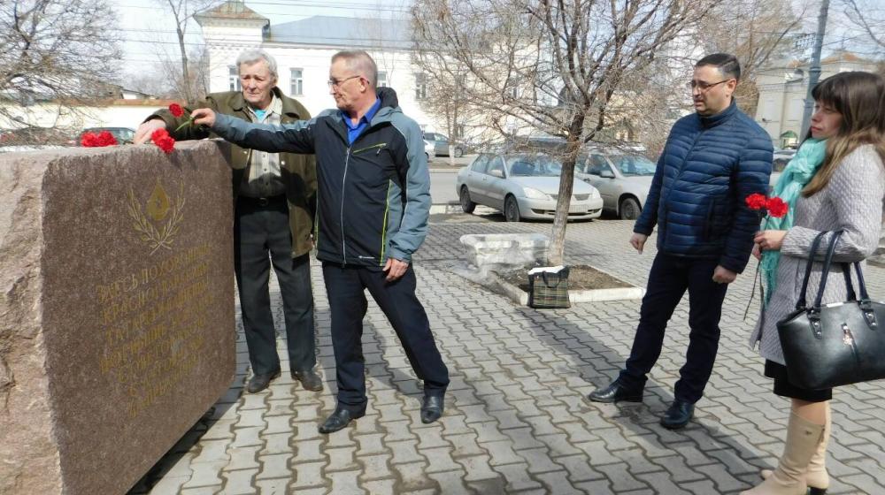 В Оренбурге почтили память жертв набега белогвардейцев 4 апреля 1918 года