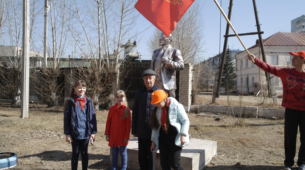 Читинские пионеры приняли участие в памятных мероприятиях, посвященных 148-й годовщине со Дня рождения В.И. Ленина