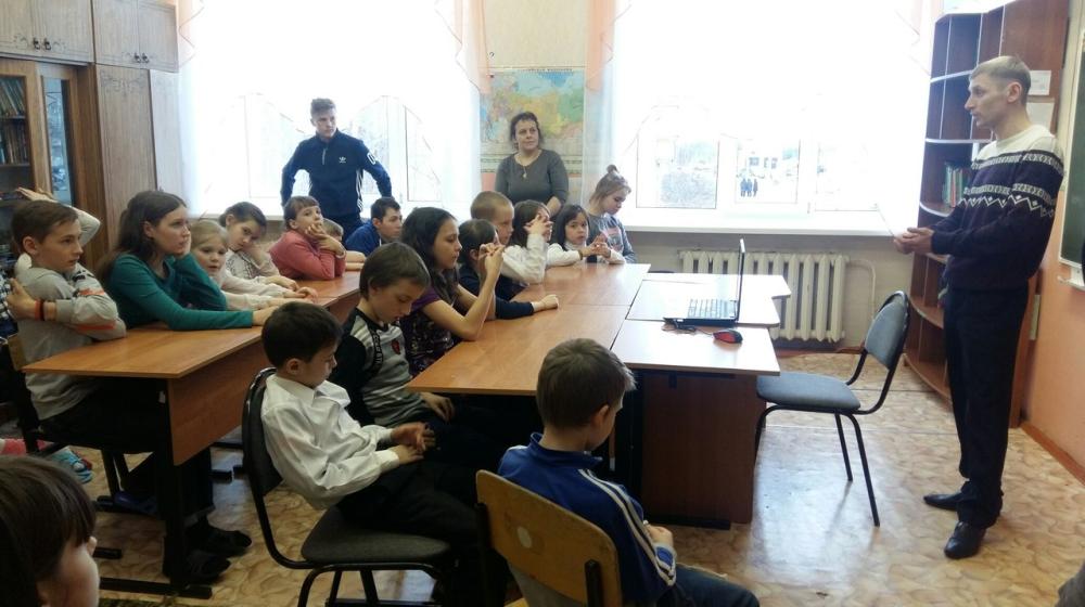 Республика Коми. Комсомольцы Сыктывкара рассказали детям о первом полете в космос