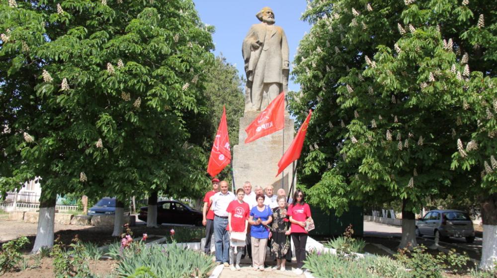 В Крыму прошли мероприятия, приуроченные к 200-летию со Дня рождения Карла Маркса