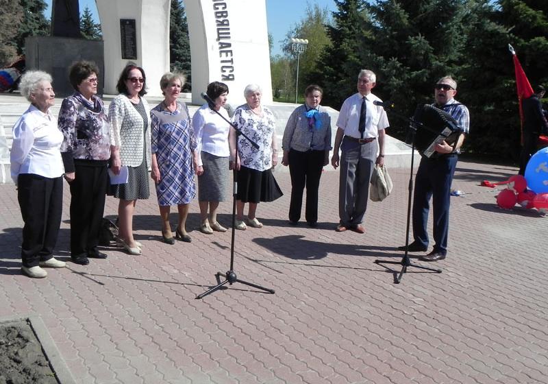 Белгородские коммунисты отметили праздник 1 Мая демонстрацией и митингом