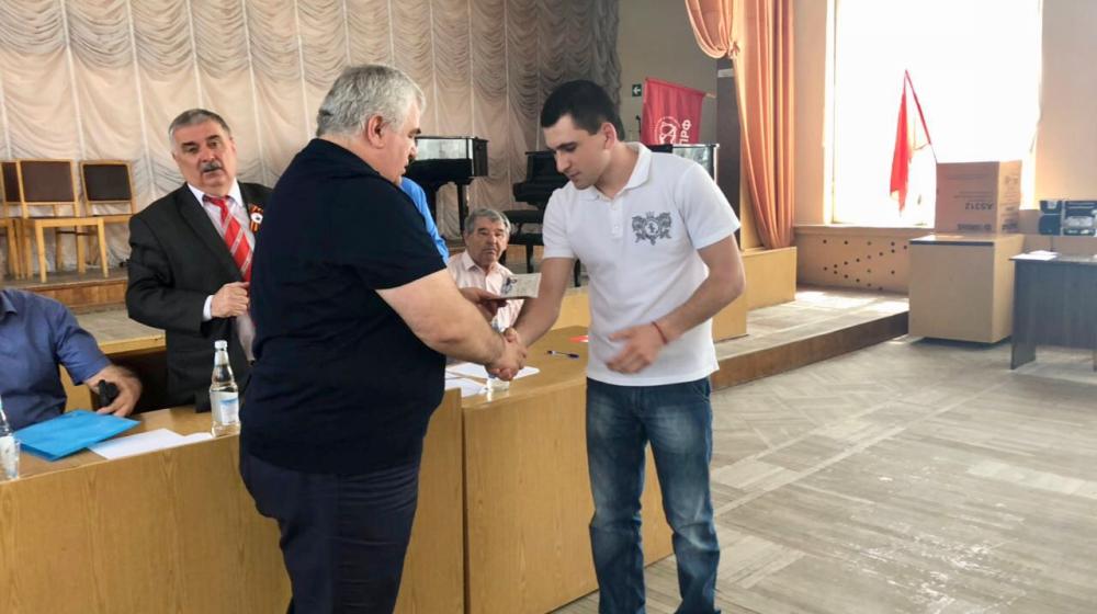 В ходе поездки в Республику Северная Осетия-Алания Казбек Тайсаев посетил отчетно-выборные конференции районных комитетов КПРФ