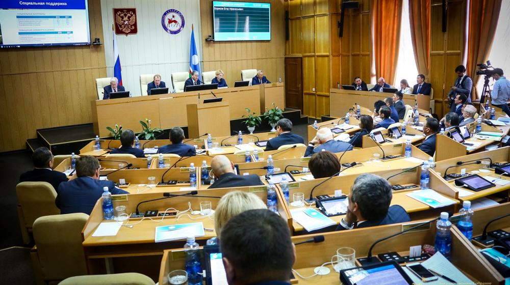 Депутаты-коммунисты выступили против отчета главы Якутии