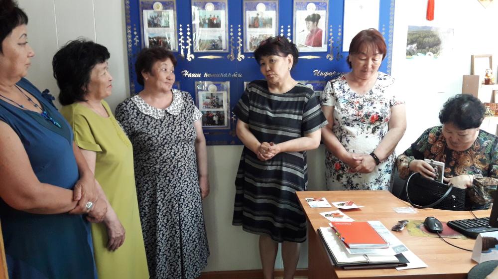 Республика Тува. Женсовет Кызыла на встрече с представителями рескома КПРФ