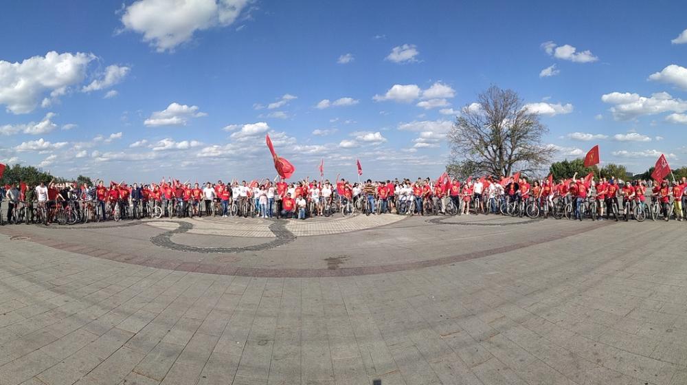 Красным велопробегом по капитализму!