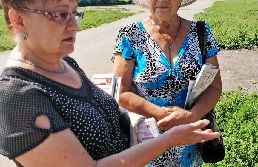 Саратовская область. Жители села Алексеевка попросили Ольгу Алимову помочь с установкой детских площадок