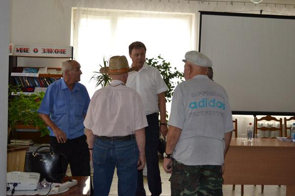 Депутат-коммунист Н.В. Арефьев проводит встречи в Республике Калмыкия