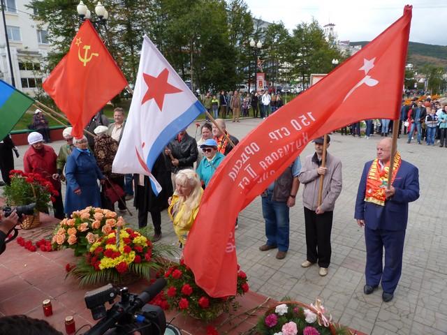 Магаданские коммунисты приняли участие в митинге памяти