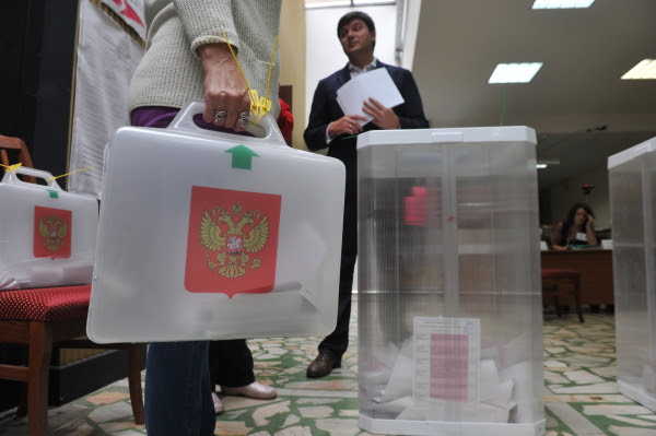 Политолог: Крайне низкий рейтинг Зимина не позволит ему остаться на посту