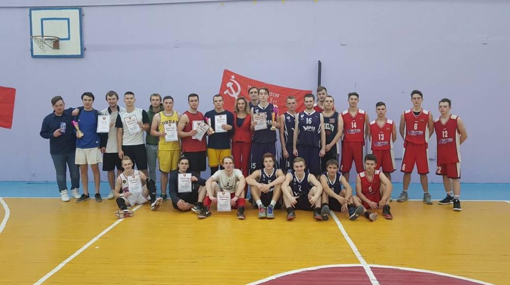 В Орле состоялся спортивный праздник, проведённый Орловским комсомолом