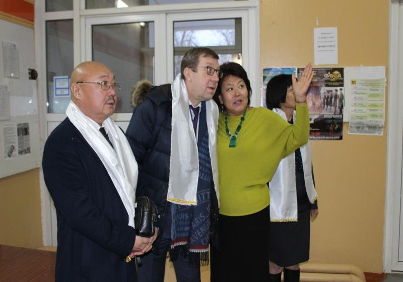 На контроле у коммунистов Калмыкии - Колледж искусств