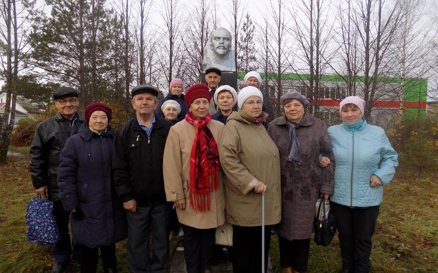 Вологодская область. В селе Липин Бор отреставрировали памятник В.И. Ленину