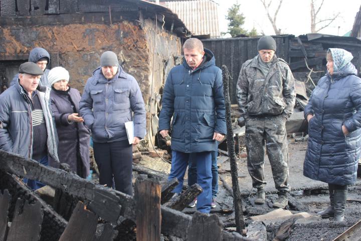 Депутату Верховного Совета Хакасии, стороннику кандидата на пост главы республики от КПРФ Валентина Коновалова сожгли дом