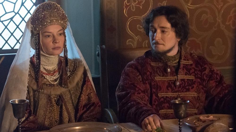 "Главная роль для Сергея Безрукова". Рецензия в "Правде" на телесериал "Годунов"