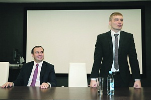 "Независимая газета": Валентин Коновалов возьмет за образец правительство Примакова