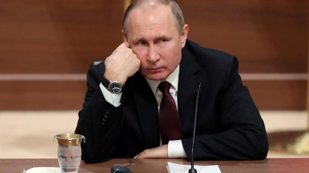 По опросу Левада-центра, 61% опрошенных полагают, что Путин ответственен за стоящие перед страной проблемы в полной мере