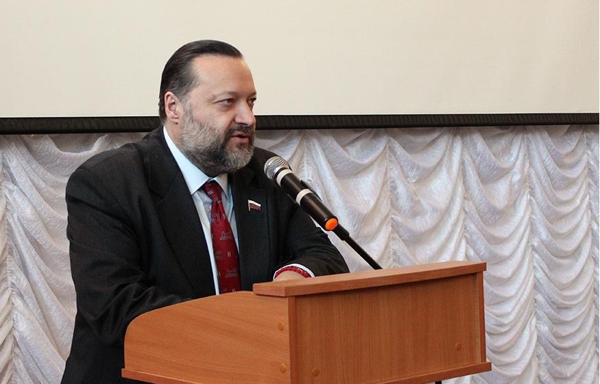 П.С. Дорохин выступил против присвоения Мурманскому аэропорту имени Николая Второго