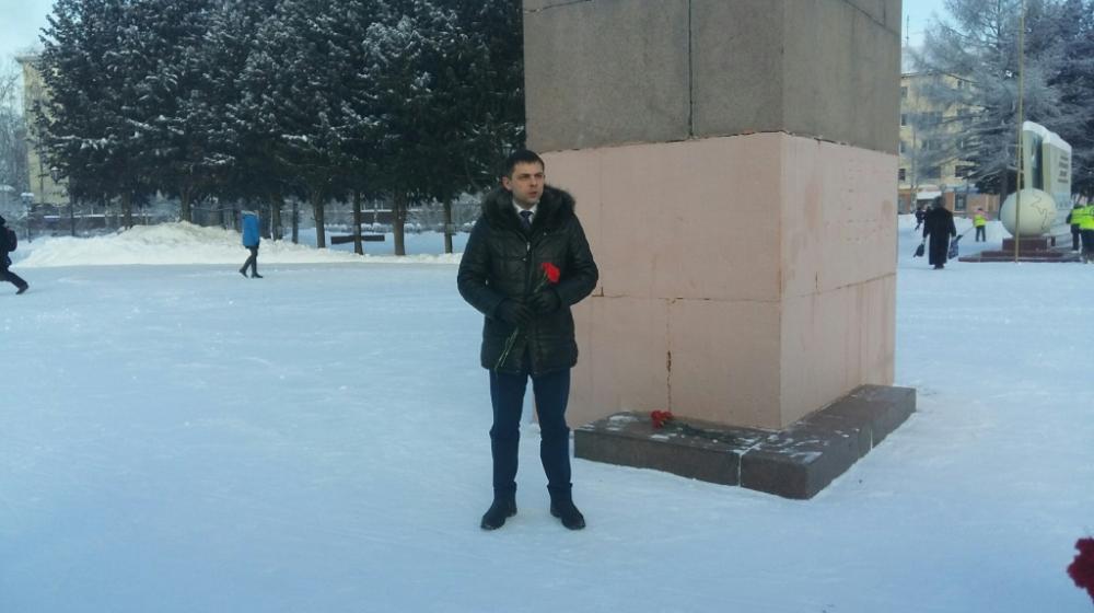 Республика Коми. Коммунисты Сыктывкара почтили память вождя мирового пролетариата
