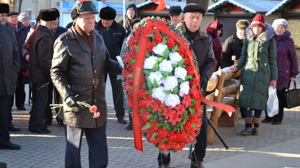 «Из сердца его не убрать!» В День памяти В.И. Ленина астраханские коммунисты провели митинг