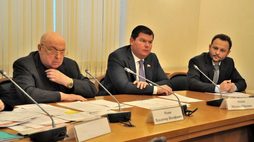В Государственной Думе обсудили меры  по стимулированию жилищного строительства