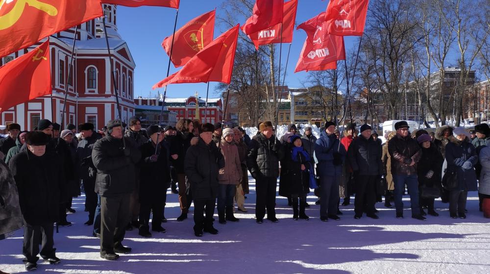В Кирове прошёл митинг против «мусорных поборов»