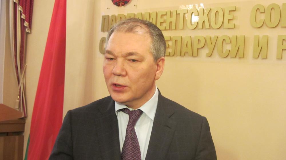 Леонид Калашников: Мы постоянно защищаем права белорусов в России