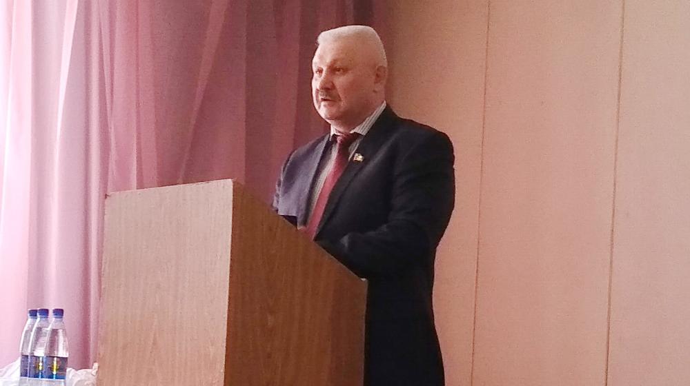Лидер Кировских коммунистов Сергей Мамаев поддержал пчеловодов области, выступающих против вырубки липовых медоносных лесов