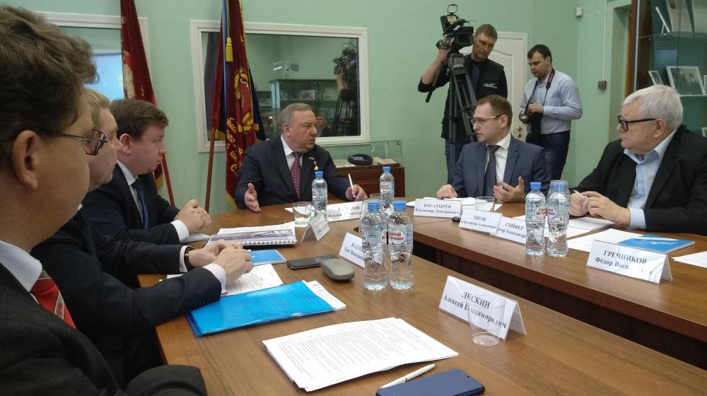 С участием КПРФ состоялось совещание по развитию аэрокосмической промышленности Самарской области