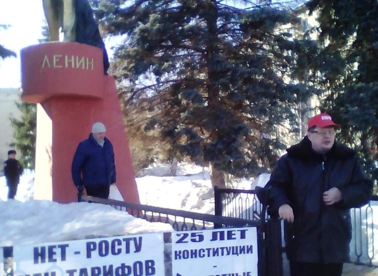 Саратов. Защищая женщину, мы защищаем семью и детей!