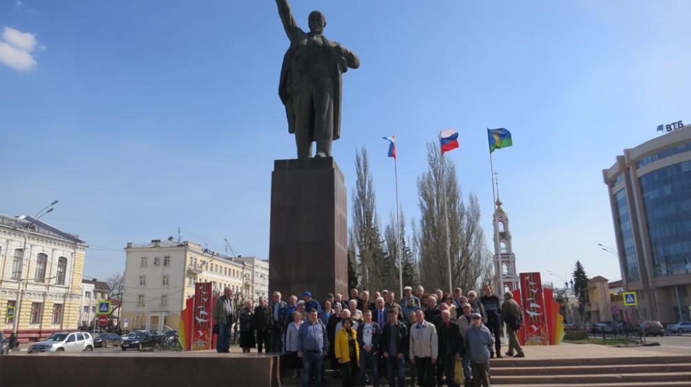 В Тамбове прошло возложение цветов в честь Дня рождения В.И. Ленина