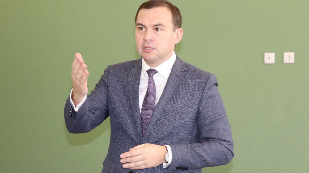 Юрий Афонин слушателям Центра политической учебы: Партийным юристам предстоит защищать товарищей, сражаться за партию и за будущее страны