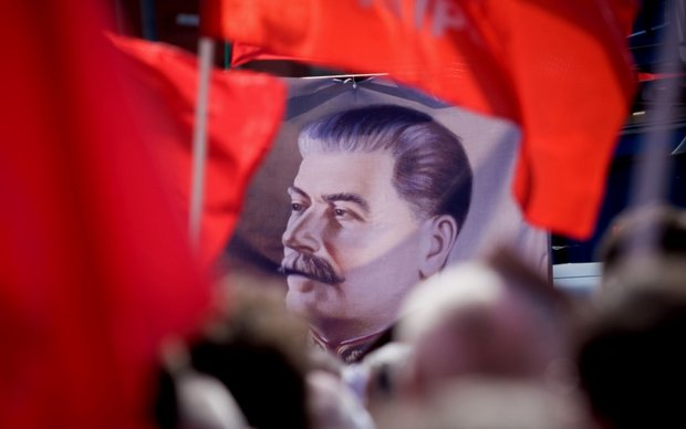 Генсек НАТО «уравнял» Сталина и Гитлера