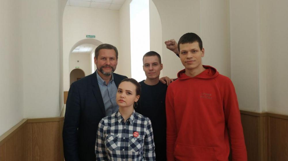 От студентки до депутата: в Архангельске суд оштрафовал еще четверых за митинг 7 апреля