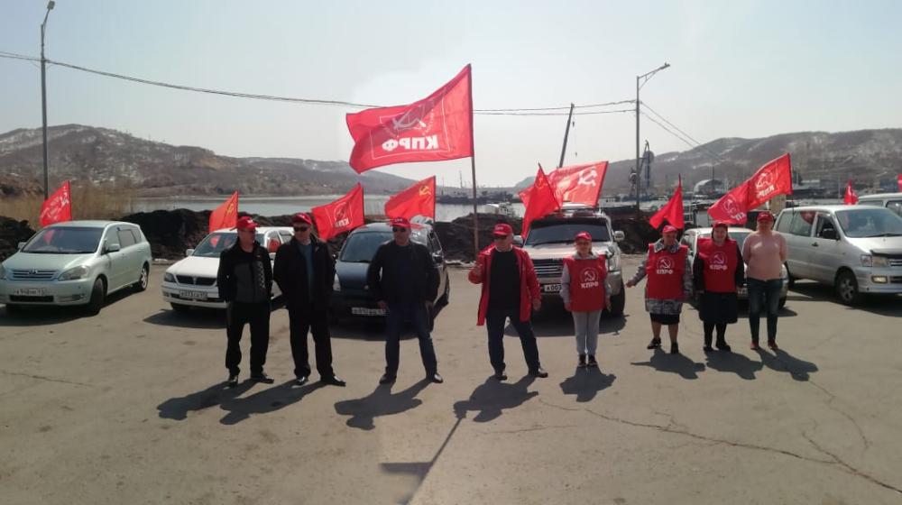 На Камчатке прошел автопробег в честь Дня Великой Победы