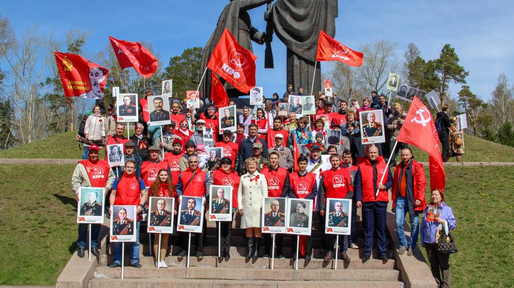 «Красная колонна» на Параде Победы в Томске