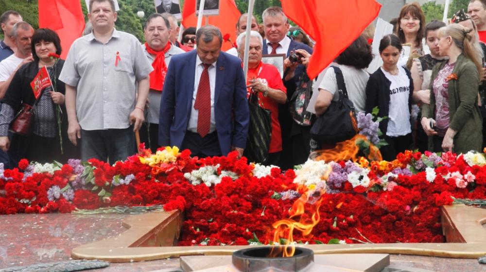 Воронеж. Под красными знамёнами Победы