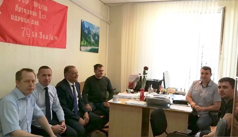 Депутаты фракции КПРФ Саратовской облдумы встретились с претендентом на пост председателя областного правительства Александром Стрелюхиным
