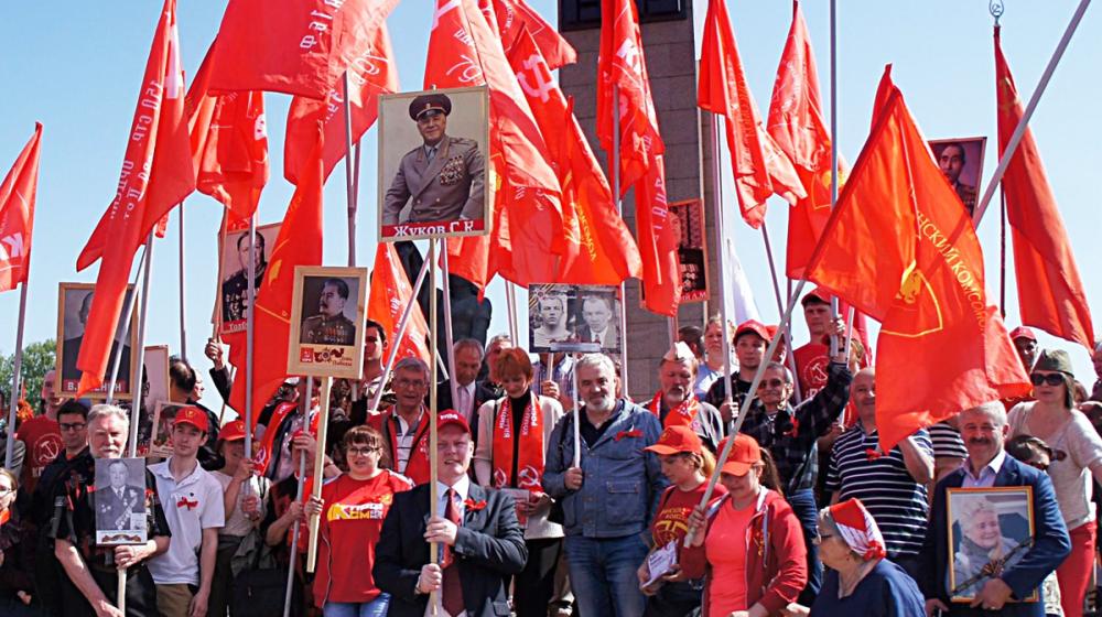 Ивановские коммунисты прошли по улицам города «Колонной Памяти»