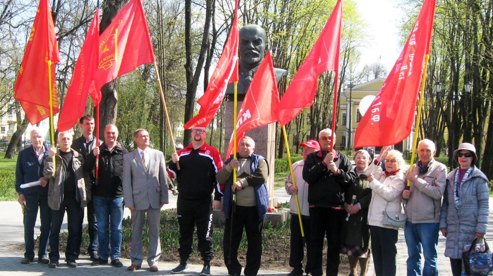 Ленинградская область. Первомай под Красными знаменами