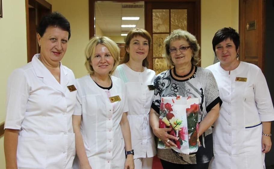 Первый секретарь Саратовского обкома КПРФ Ольга Алимова: «Спасибо вам всем — люди в белых халатах!»