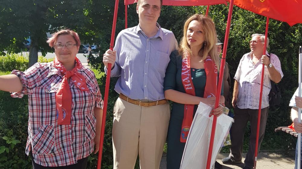 Коммунисты отметили День русского языка в Орловской области