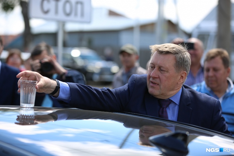 Мэр-коммунист Анатолий Локоть проверил новую магистраль в Новосибирске