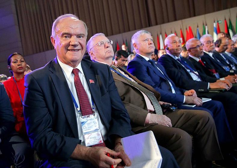 Г.А. Зюганов принял участие во Втором международном форуме парламентаризма